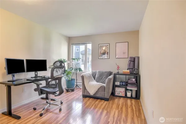 $379,000 | 20320 Bothell Everett Highway, Unit D102, Bothell, WA 98012