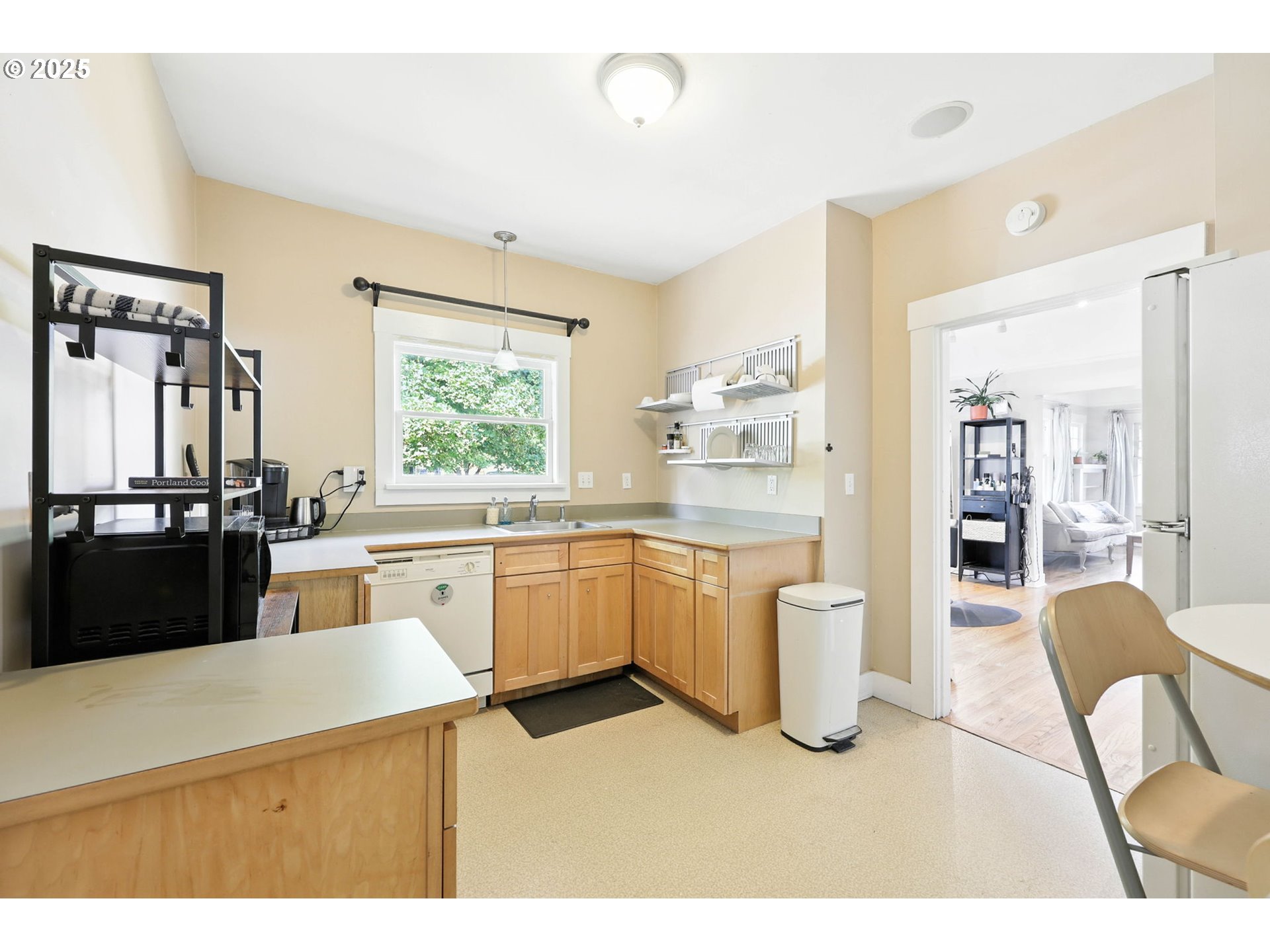 12770 Southwest 3rd Street Beaverton, OR 97005 - Photo 12 of 36