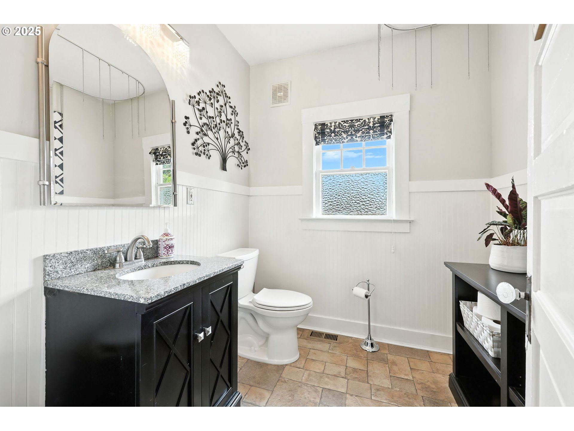 12770 Southwest 3rd Street Beaverton, OR 97005 - Photo 17 of 36