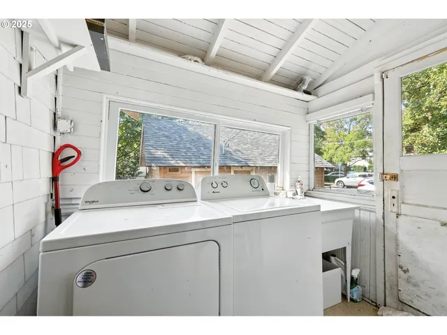 $625,000 | 12770 Southwest 3rd Street, Beaverton, OR 97005