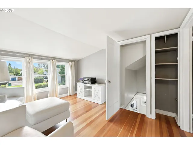 $625,000 | 12770 Southwest 3rd Street, Beaverton, OR 97005