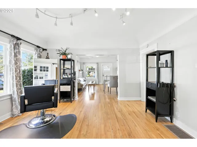 $625,000 | 12770 Southwest 3rd Street, Beaverton, OR 97005