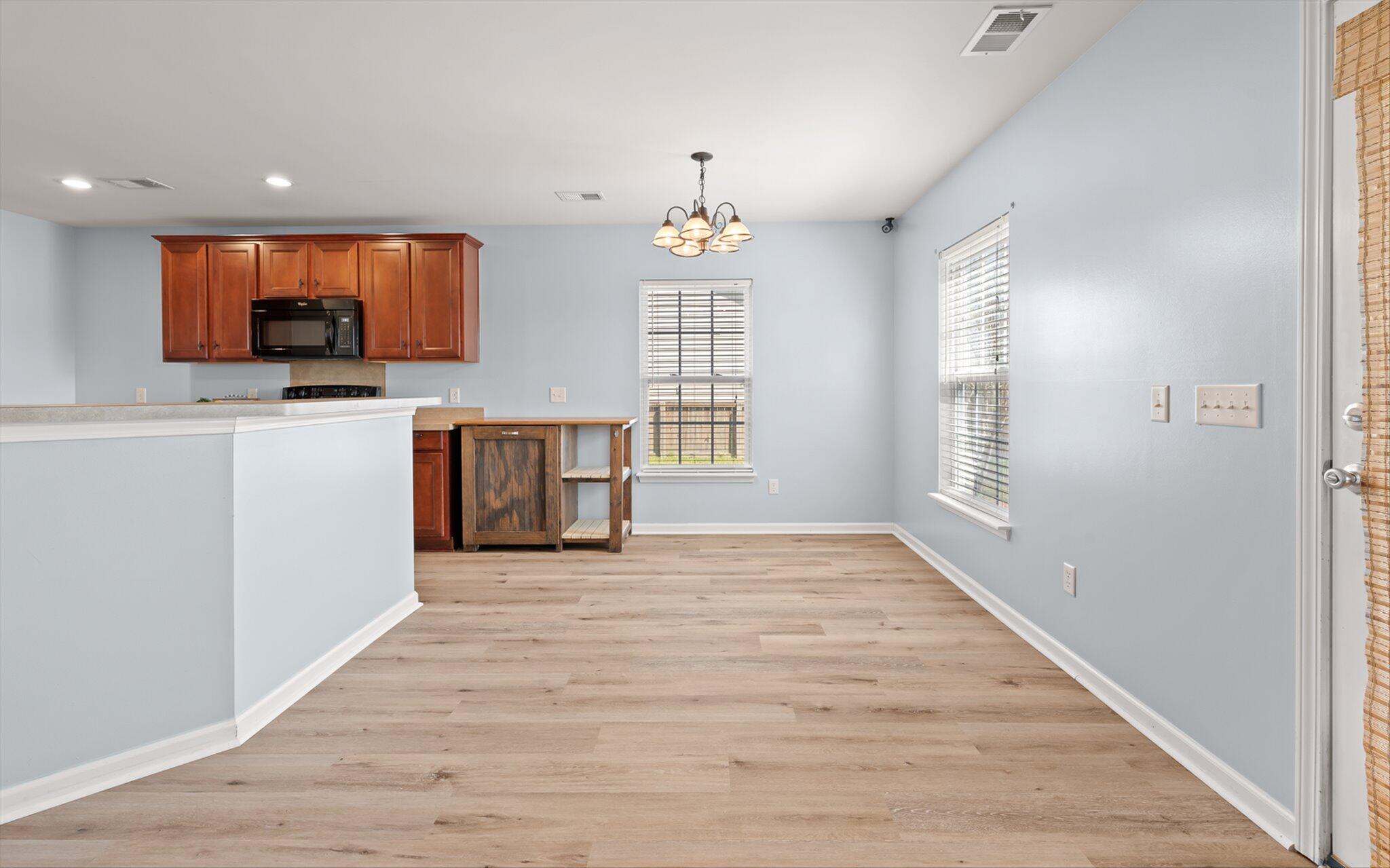 314 Deep River Road Summerville, SC 29486 - Photo 14 of 79 14-314 Deep River-13