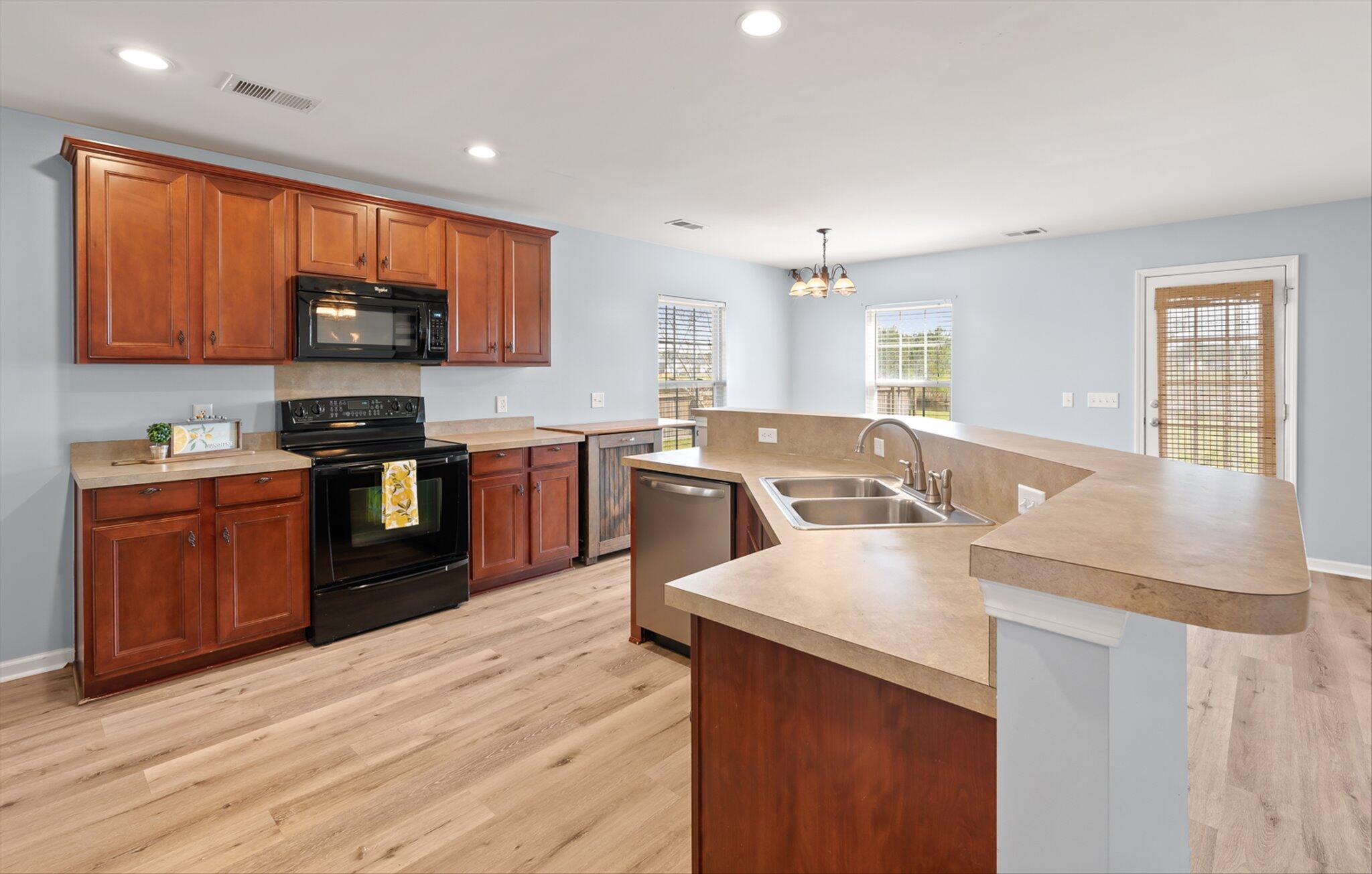314 Deep River Road Summerville, SC 29486 - Photo 10 of 79 10-314 Deep River-7