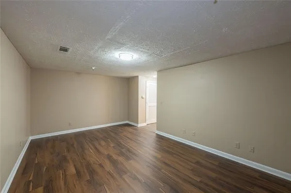 $1,035 | 330 Herndon Way, Unit 116, Canton, GA 30114