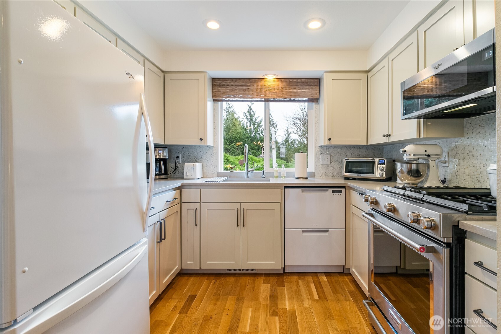548 East Wiser Lake Road Lynden, WA 98264 - Photo 9 of 40