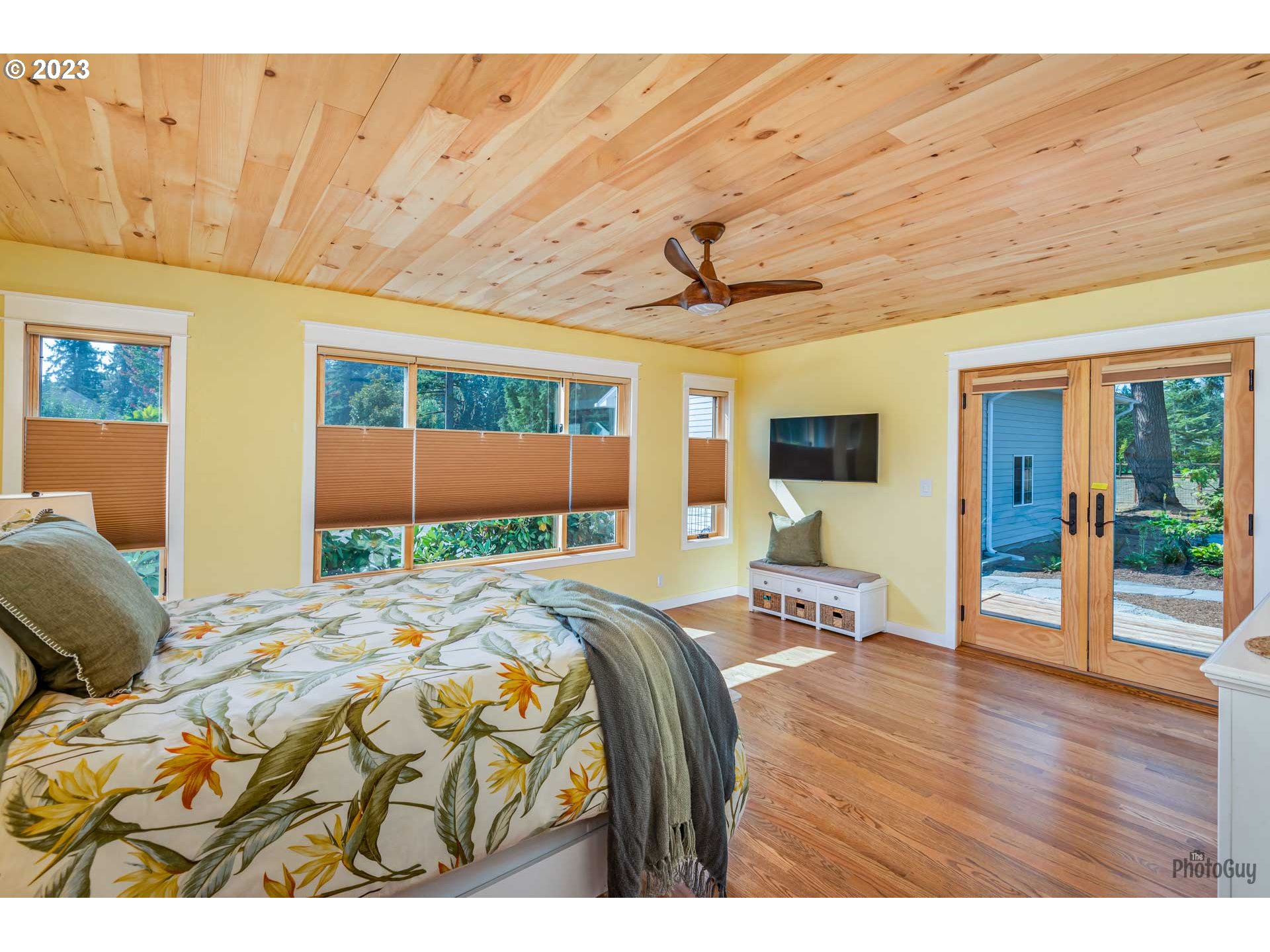 26077 England Loop Veneta, OR 97487 - Photo 15 of 45 Gallery Image 15