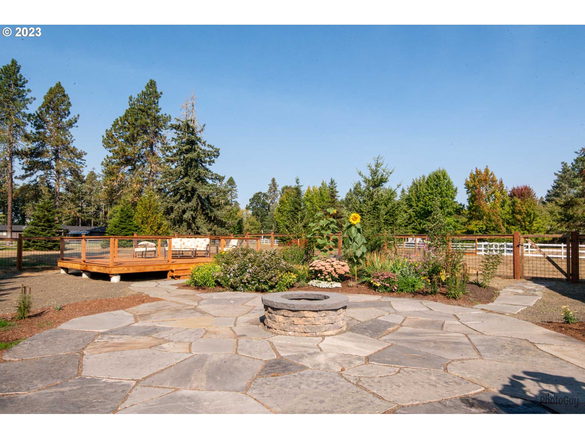 26077 England Loop Veneta, OR 97487 - Photo 35 of 45 Gallery Image 35