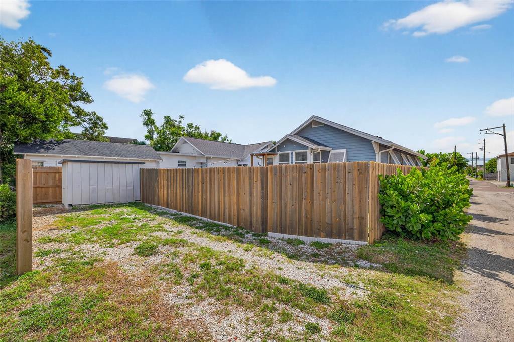 447 23rd Street North St. Petersburg, FL 33713 - Photo 28 of 28 a view of a backyard