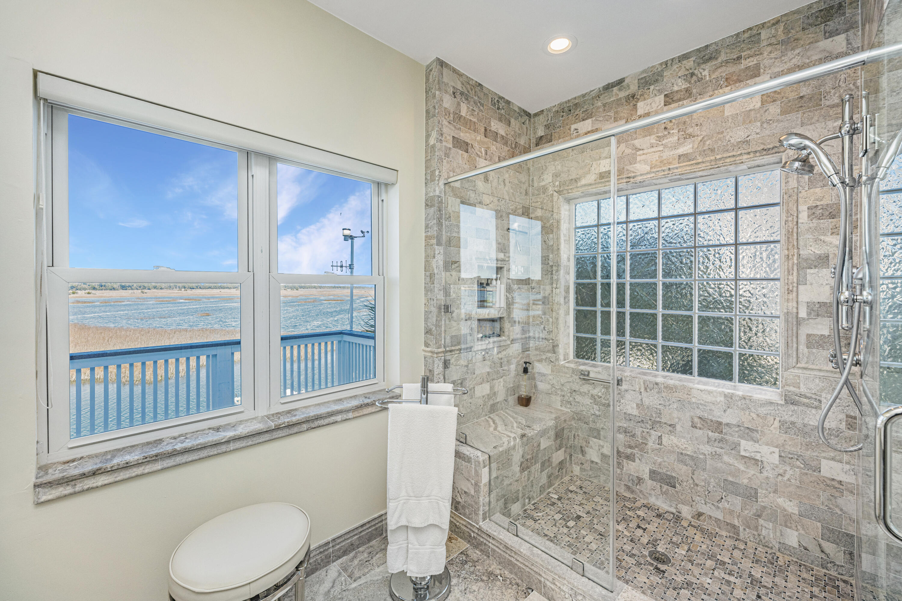 2206 Folly Road Charleston, SC 29412 - Photo 29 of 63 2206FollyRd032