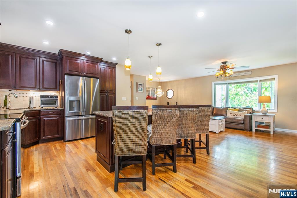 42 Summit Road Oak Ridge, NJ 07438 - Photo 11 of 39