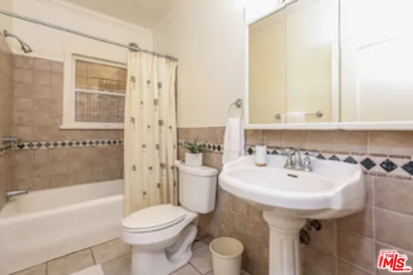 $3,800 | 1220 South Highland Avenue, Unit 1220, Los Angeles, CA 90019