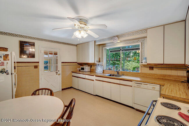 2210 2nd Avenue Spring Lake, NJ 07762 - Photo 15 of 32 022_bbdsc00380_1_2_3_4