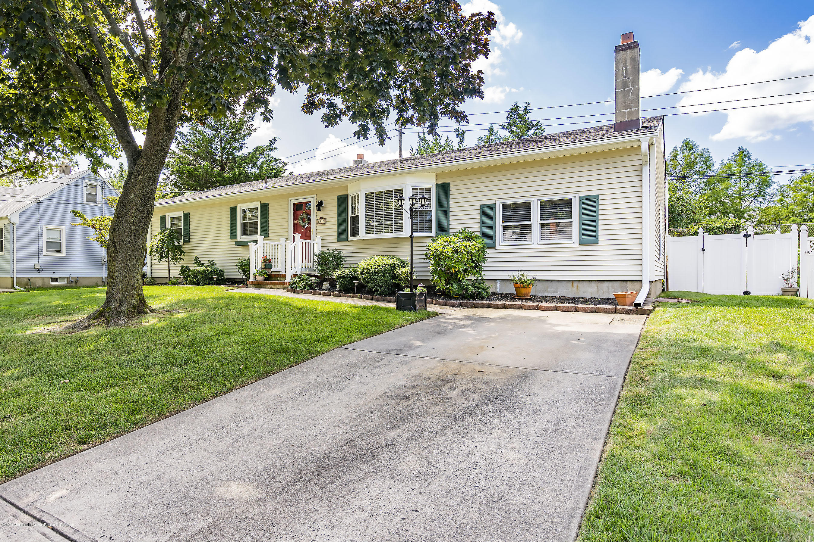 1515 Edgemere Road Wall, NJ 07719 - Photo 4 of 35 Front right