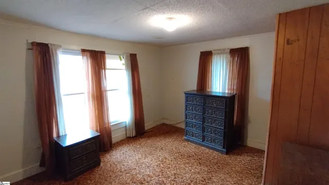 $105,000 | 228 Circle Drive, Greenwood, SC 29646