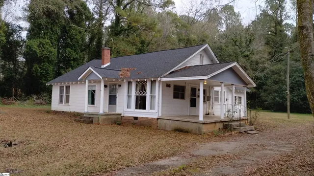 $105,000 | 228 Circle Drive, Greenwood, SC 29646