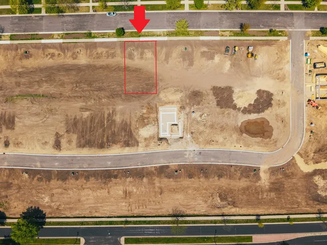 $126,400 | 5221 Sassafras Drive, Fitchburg, WI 53711