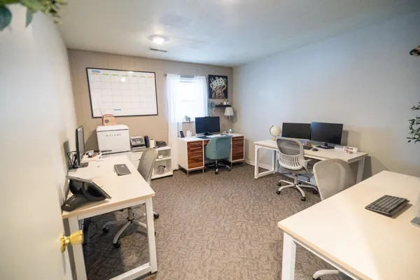 $975 | 4256 Fox Hills Court, Janesville, WI 53546