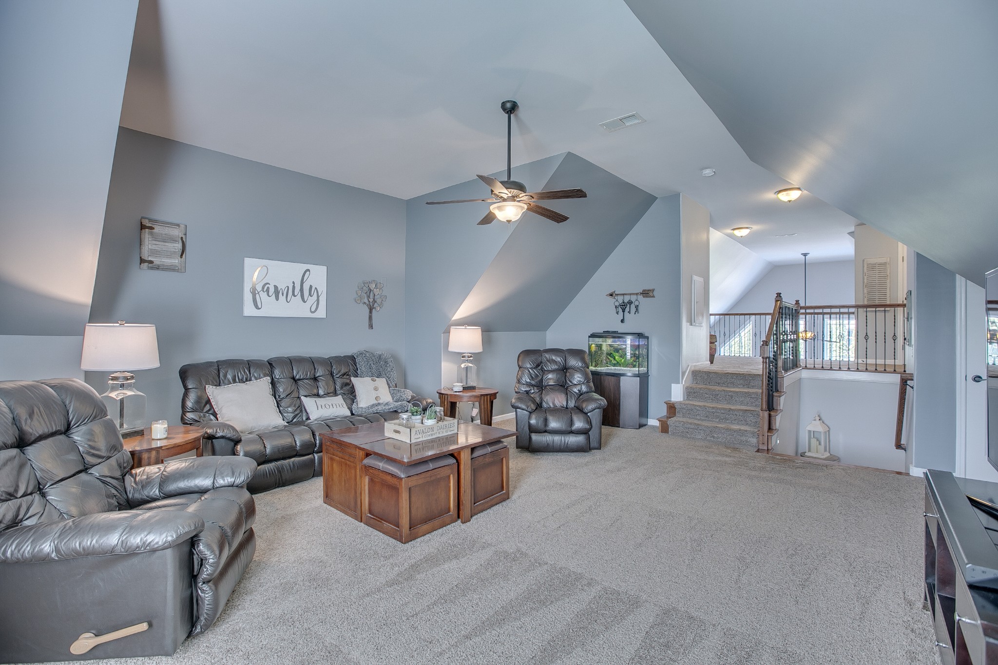 2727 Battleground Drive Murfreesboro, TN 37129 - Photo 24 of 31 a living room with furniture and a chandelier