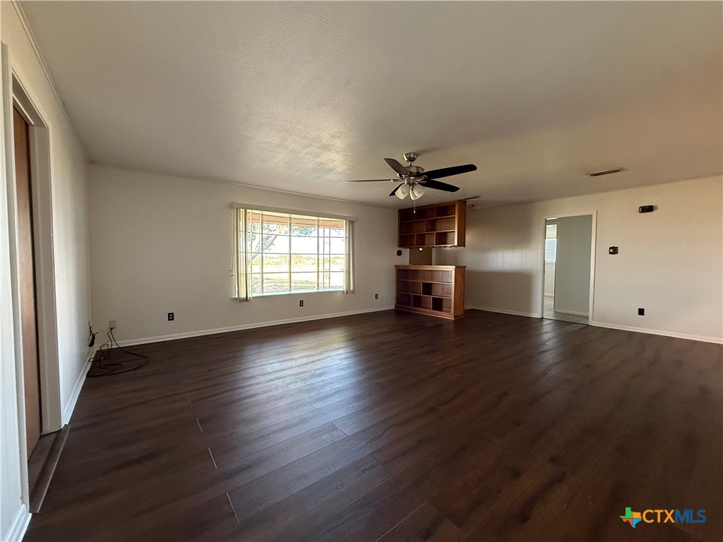 150 Sikes Road Port Lavaca, TX 77979 - Photo 12 of 34 Gallery Image 12