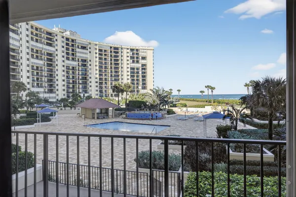 $575,000 | 100 Ocean Trail Way, Unit 204, Jupiter, FL 33477