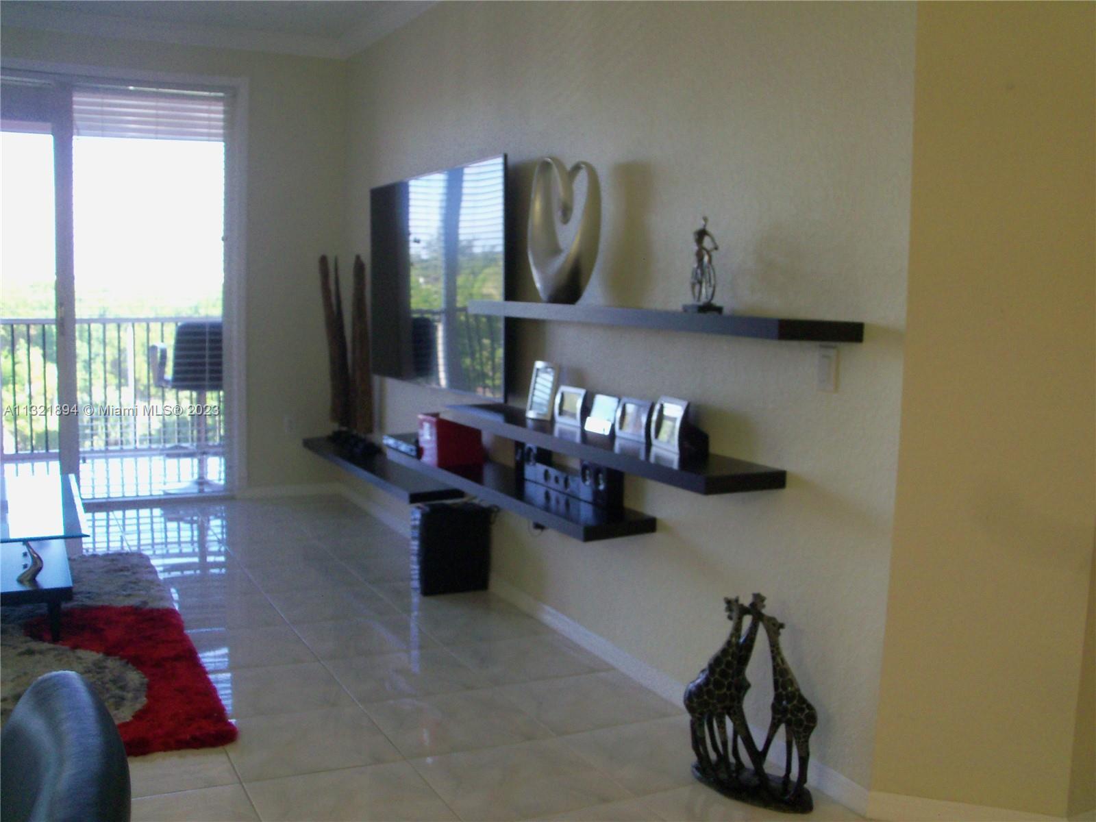 75 Gulfstream Road, Unit 303B Dania Beach, FL 33004 - Photo 17 of 39 Gallery Image 17