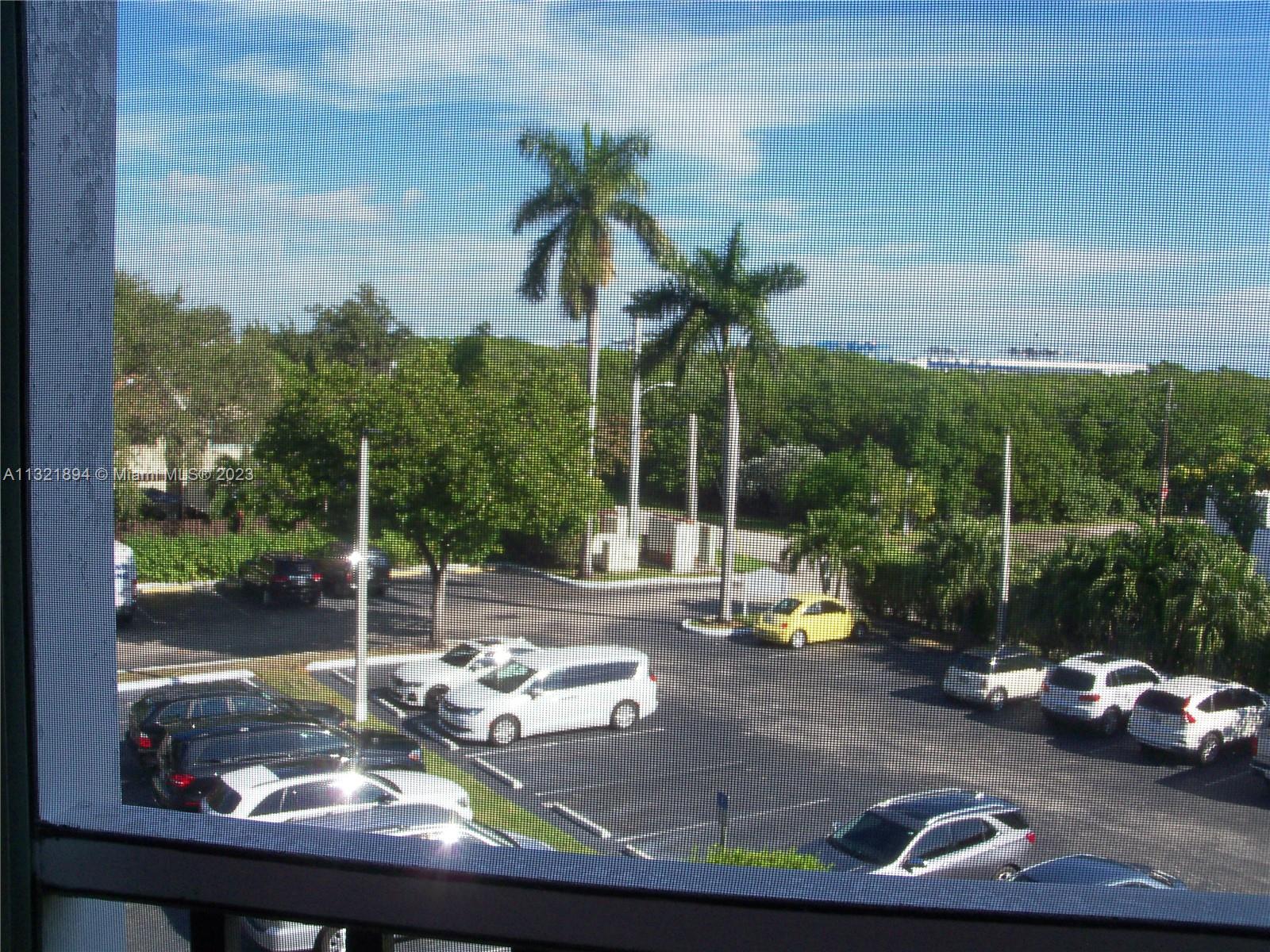 75 Gulfstream Road, Unit 303B Dania Beach, FL 33004 - Photo 23 of 39 Gallery Image 23