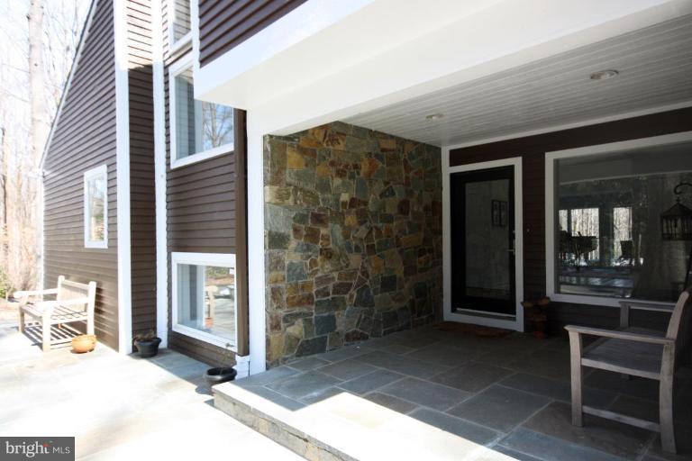 732 Springvale Road Great Falls, VA 22066 - Photo 26 of 30 Exterior #3