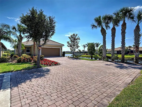 $2,800 | 19240 Isadora Street, Venice, FL 34293