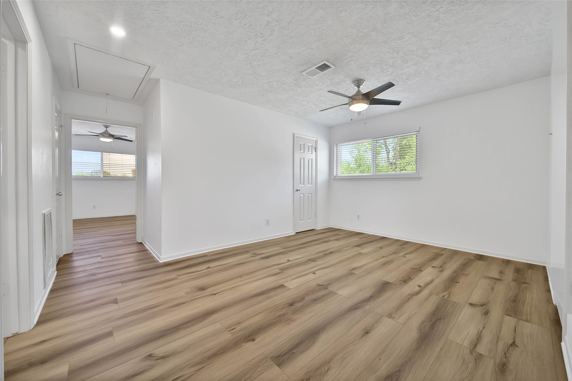 9411 Roos Road Houston, TX 77036 - Photo 33 of 44 Flex Room with New Flooring