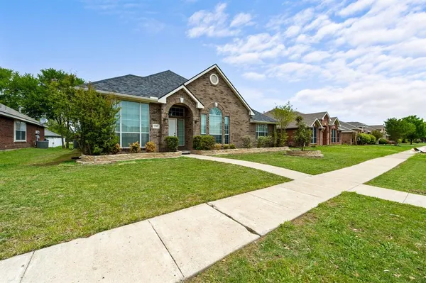 $2,850 | 3205 Hamlett Lane, Garland, TX 75043