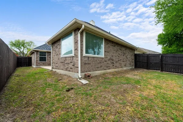 $2,850 | 3205 Hamlett Lane, Garland, TX 75043