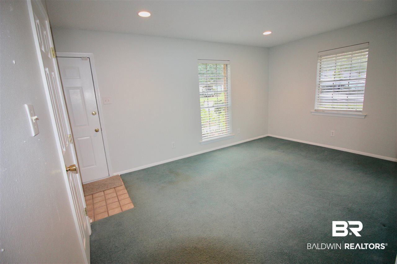 5558 Andover Boulevard Mobile, AL 36609 - Photo 3 of 23