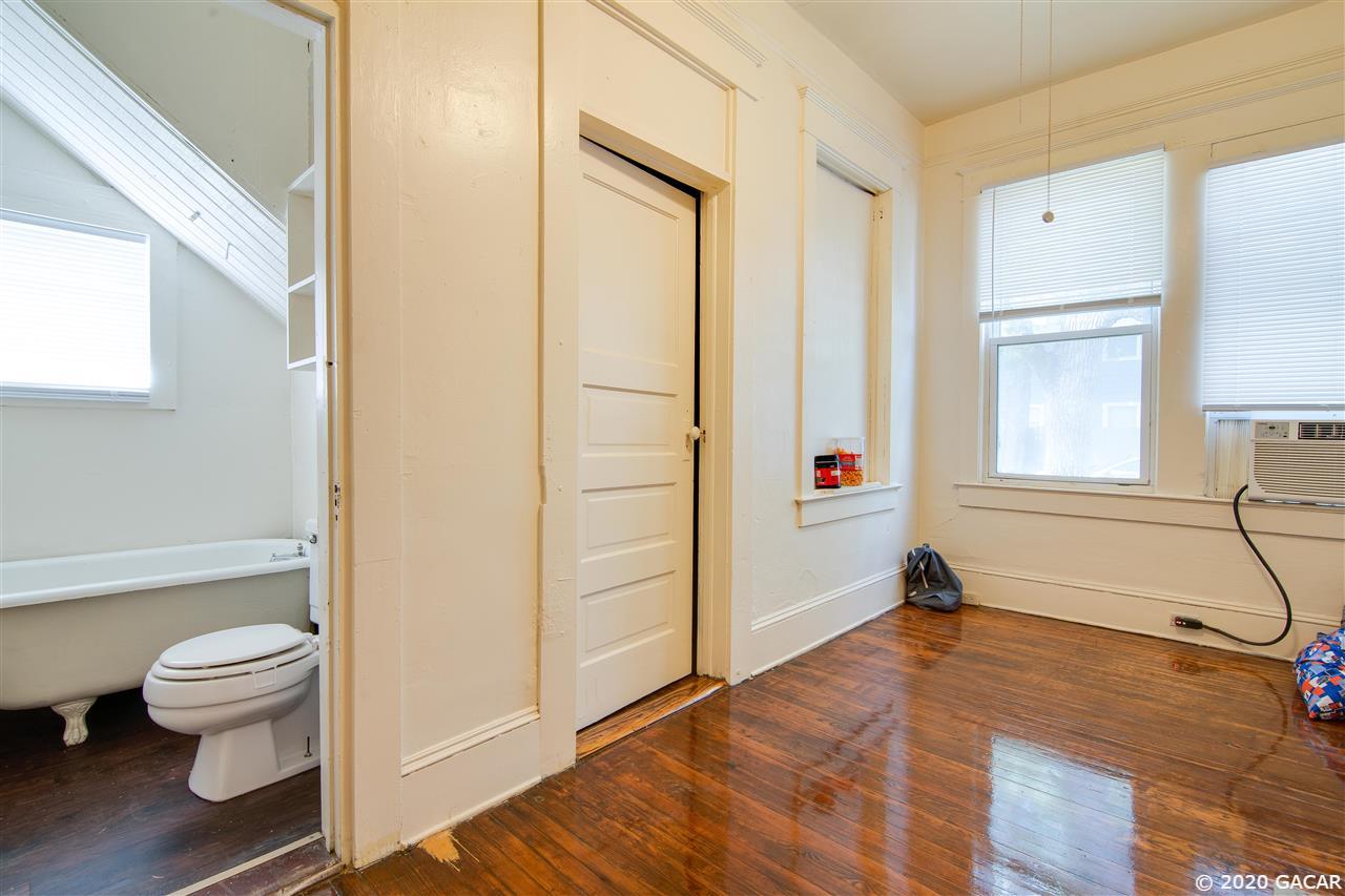 20 Northwest 8th Street Gainesville, FL 32601 - Photo 11 of 25