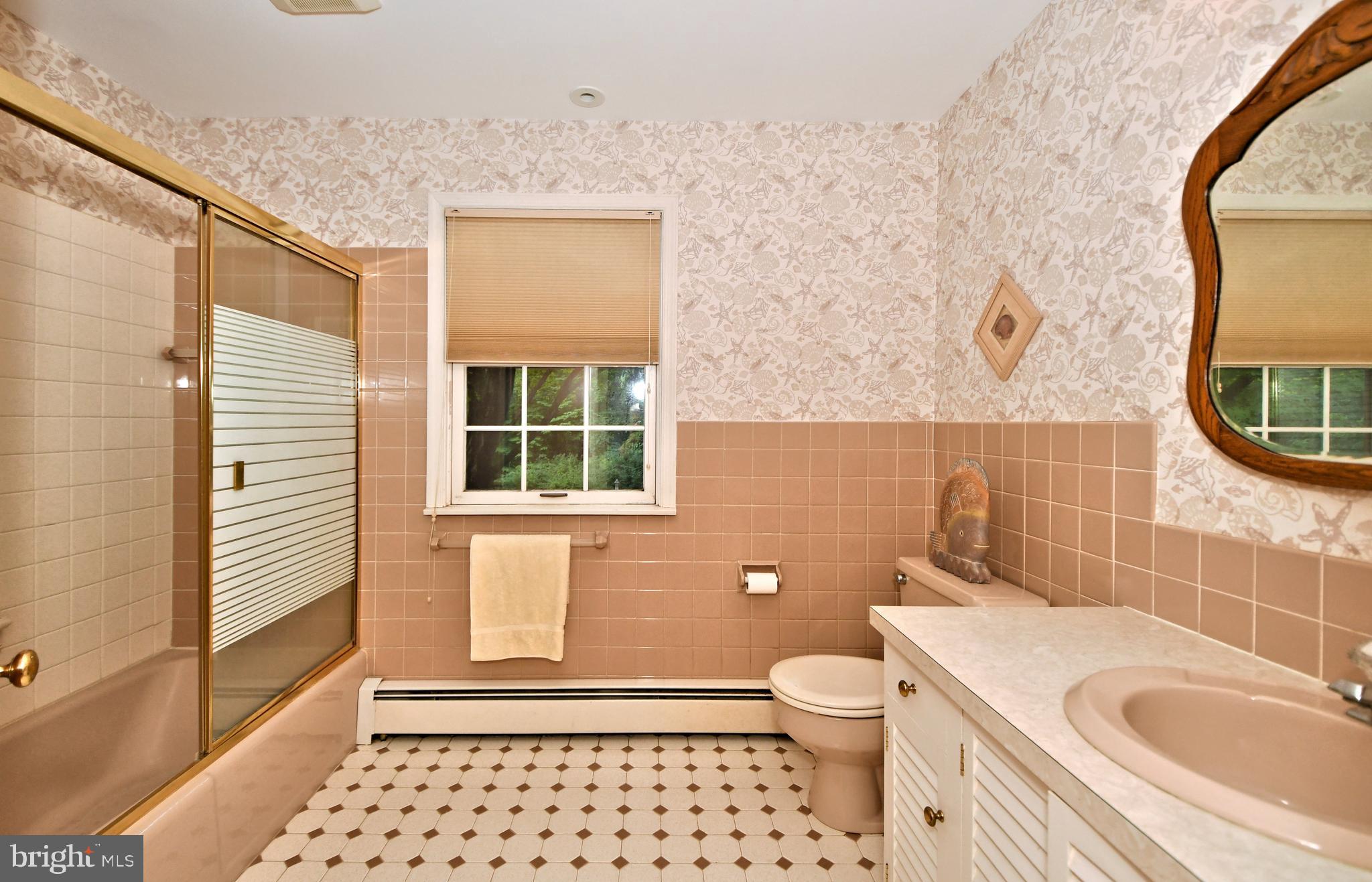 335 Powderhorn Road Fort Washington, PA 19034 - Photo 25 of 41 Hall bath