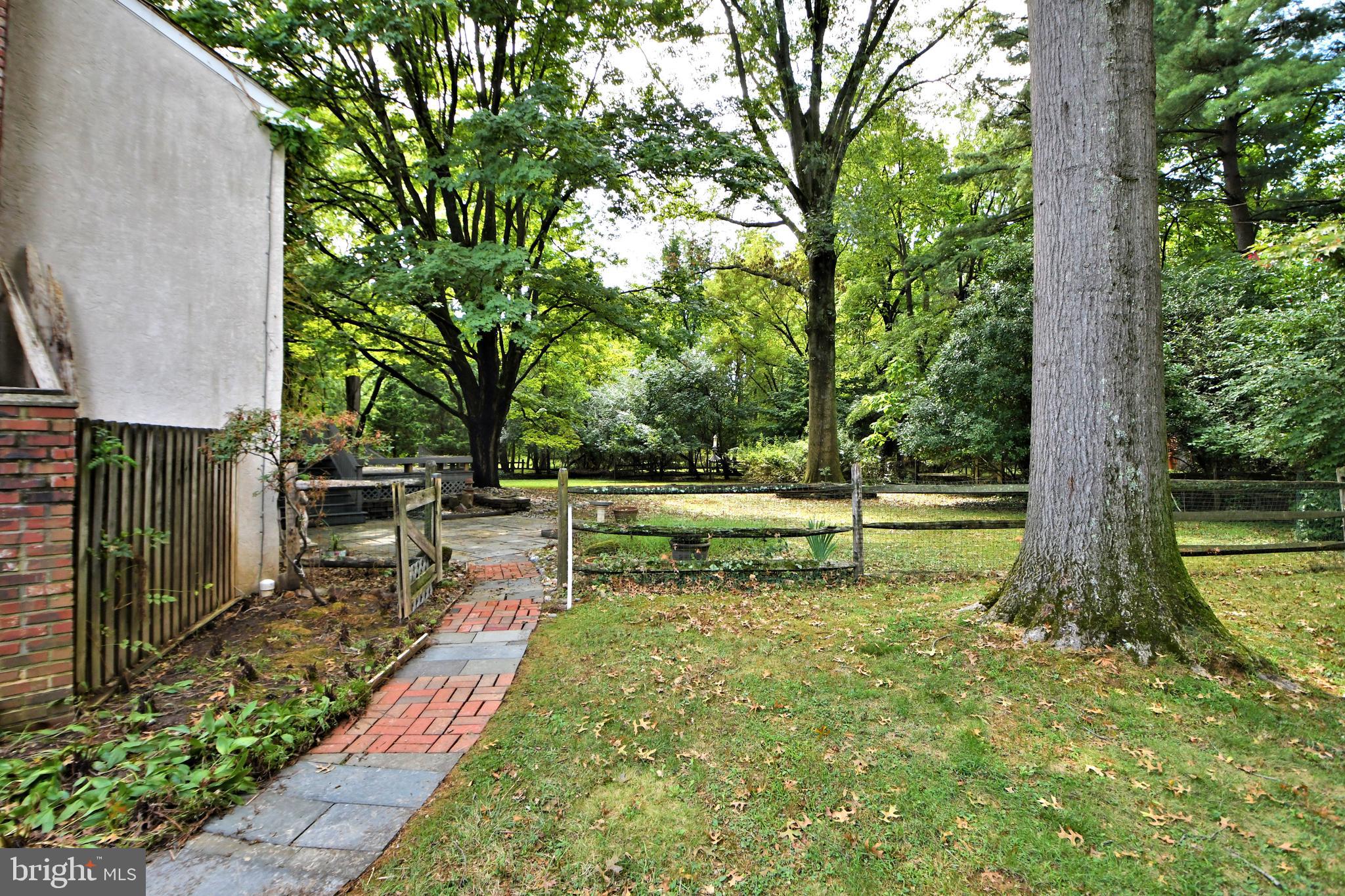 335 Powderhorn Road Fort Washington, PA 19034 - Photo 32 of 41 Side exterior