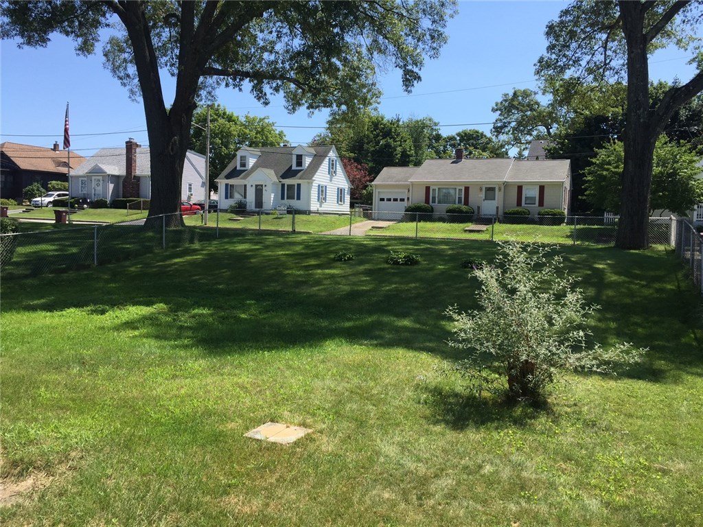 319 Mowry Street Woonsocket, RI 02895 - Photo 5 of 8 Gallery Image 5