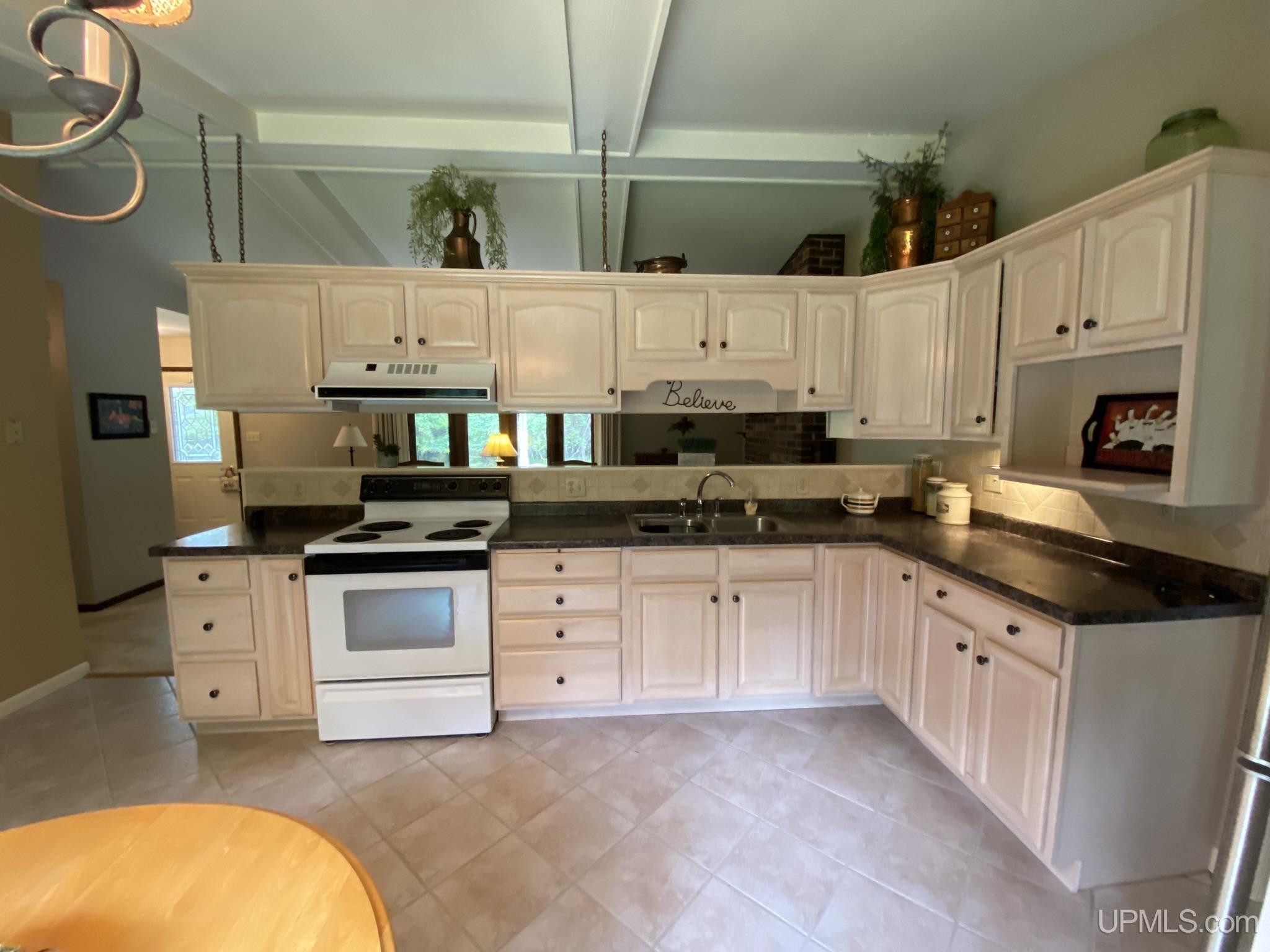 W7588 Knutson Road Niagara, WI 54151 - Photo 6 of 23 Gallery Image 6