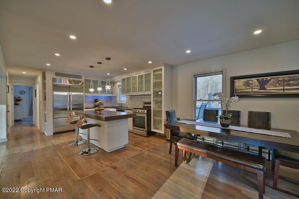 428 Big Oak Road Canadensis, PA 18325 - Photo 13 of 54 Dining & Kitchen Areas