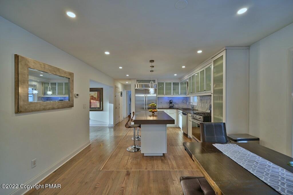 428 Big Oak Road Canadensis, PA 18325 - Photo 16 of 54 Dining/Kitchen