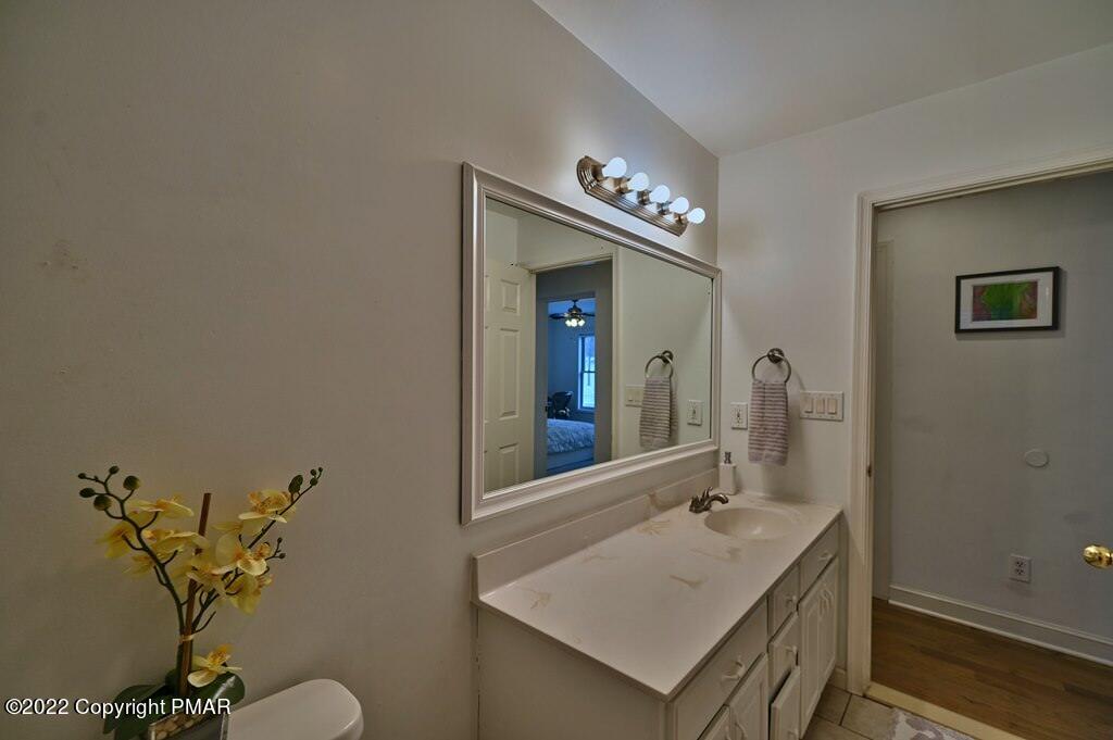 428 Big Oak Road Canadensis, PA 18325 - Photo 22 of 54 1st Floor Full Bath