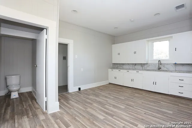 $1,525 | 804 Cantrell Avenue, Jourdanton, TX 78026