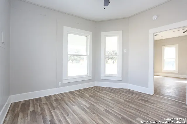 $1,525 | 804 Cantrell Avenue, Jourdanton, TX 78026