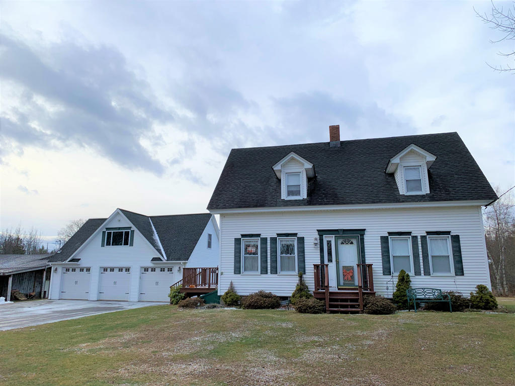 5 Pond Road Mercer, ME 04957 - Photo 1 of 28 1 Front of House