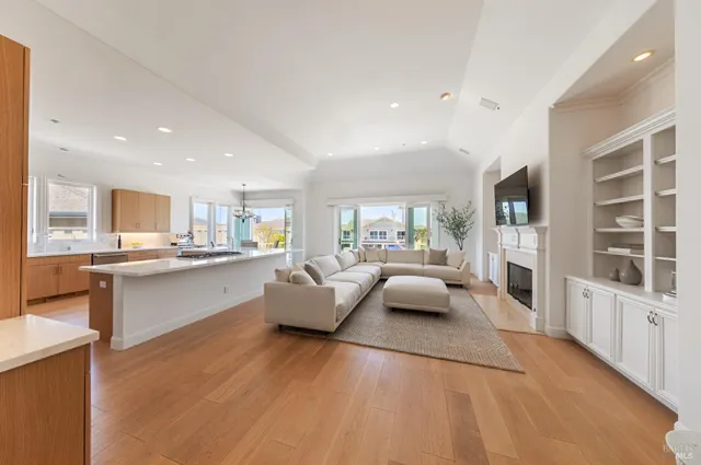 $3,877,000 | 220 Jamaica Street, Tiburon, CA 94920