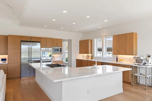 $3,877,000 | 220 Jamaica Street, Tiburon, CA 94920