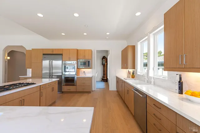 $3,877,000 | 220 Jamaica Street, Tiburon, CA 94920