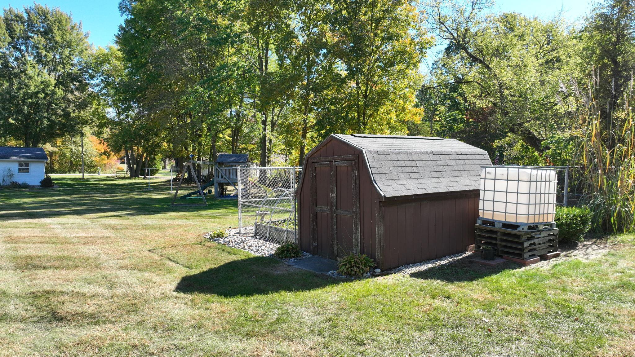 11267 North Webster Road Clio, MI 48420 - Photo 39 of 61 50183639-10152012-c3cf-4e87-809d-c53030bd0e16.JPG