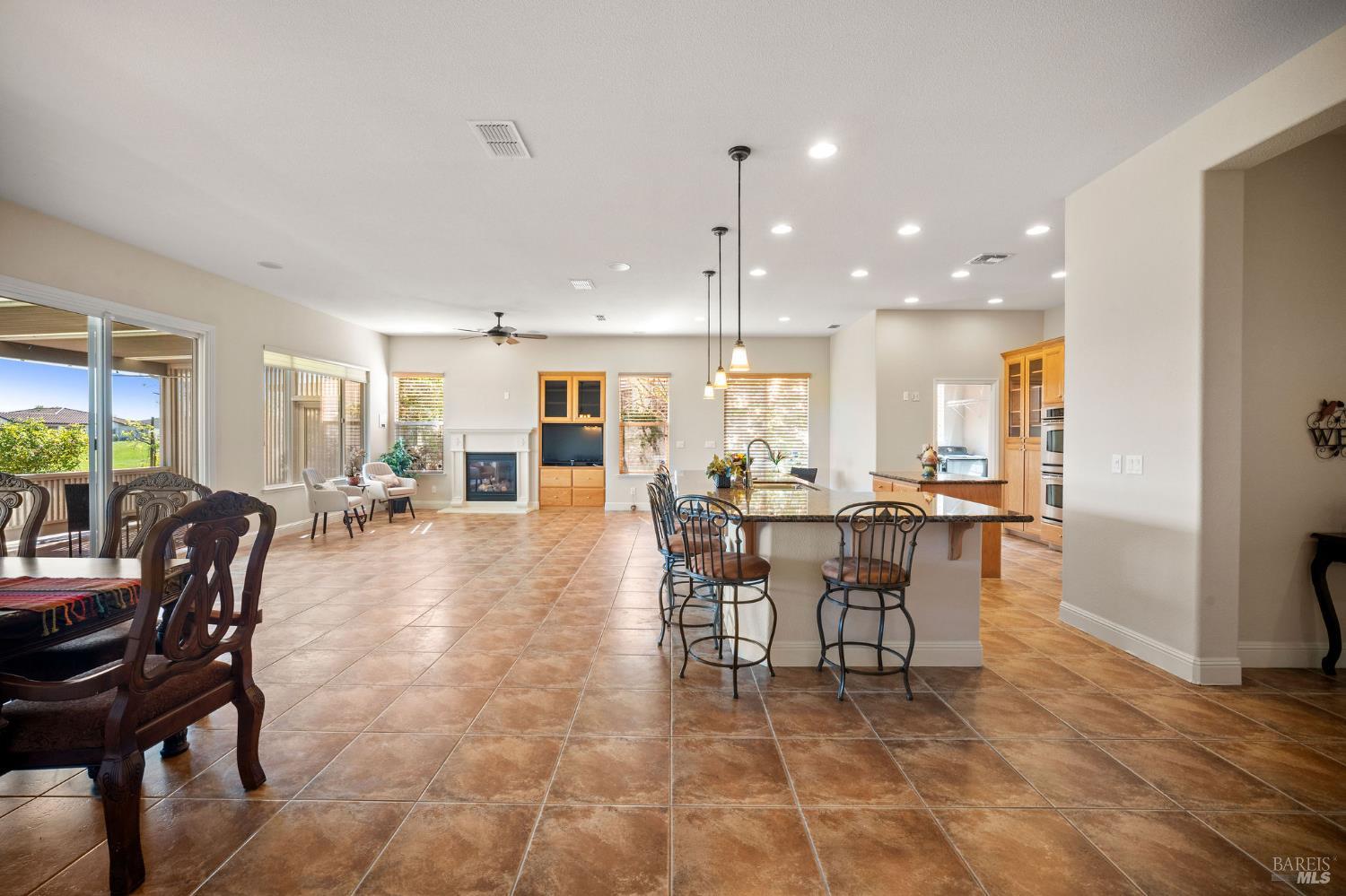 210 Magnolia Drive Rio Vista, CA 94571 - Photo 5 of 69 spacious living room and kitchen