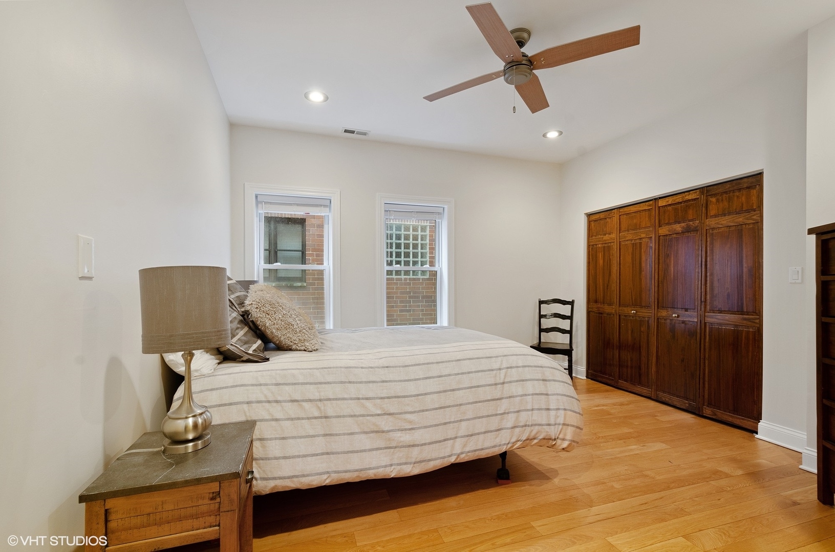 6967 North Sheridan Road, Unit 2 Chicago, IL 60626 - Photo 21 of 26 Gallery Image 21